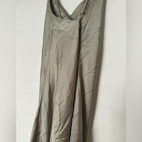 Show Me Your MuMu Verona Cowl Neck Midi in Moss Green Luxe Satin Small - Picture 7 of 9